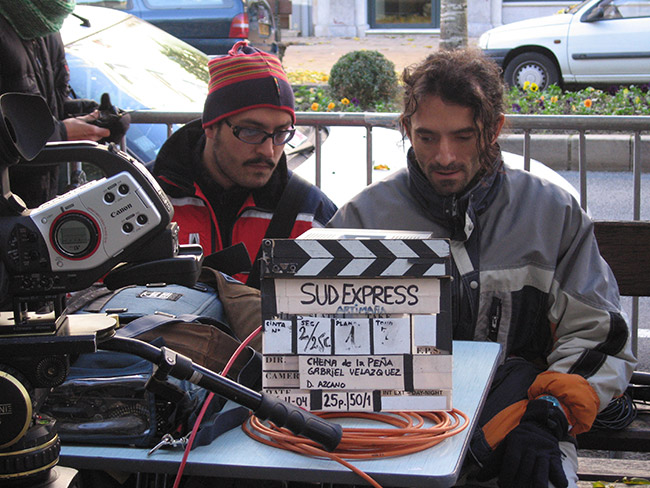 Sud Express 8. Los directores Chema de la Peña y Gabriel Velázquez durante el rodaje de Sud Express.